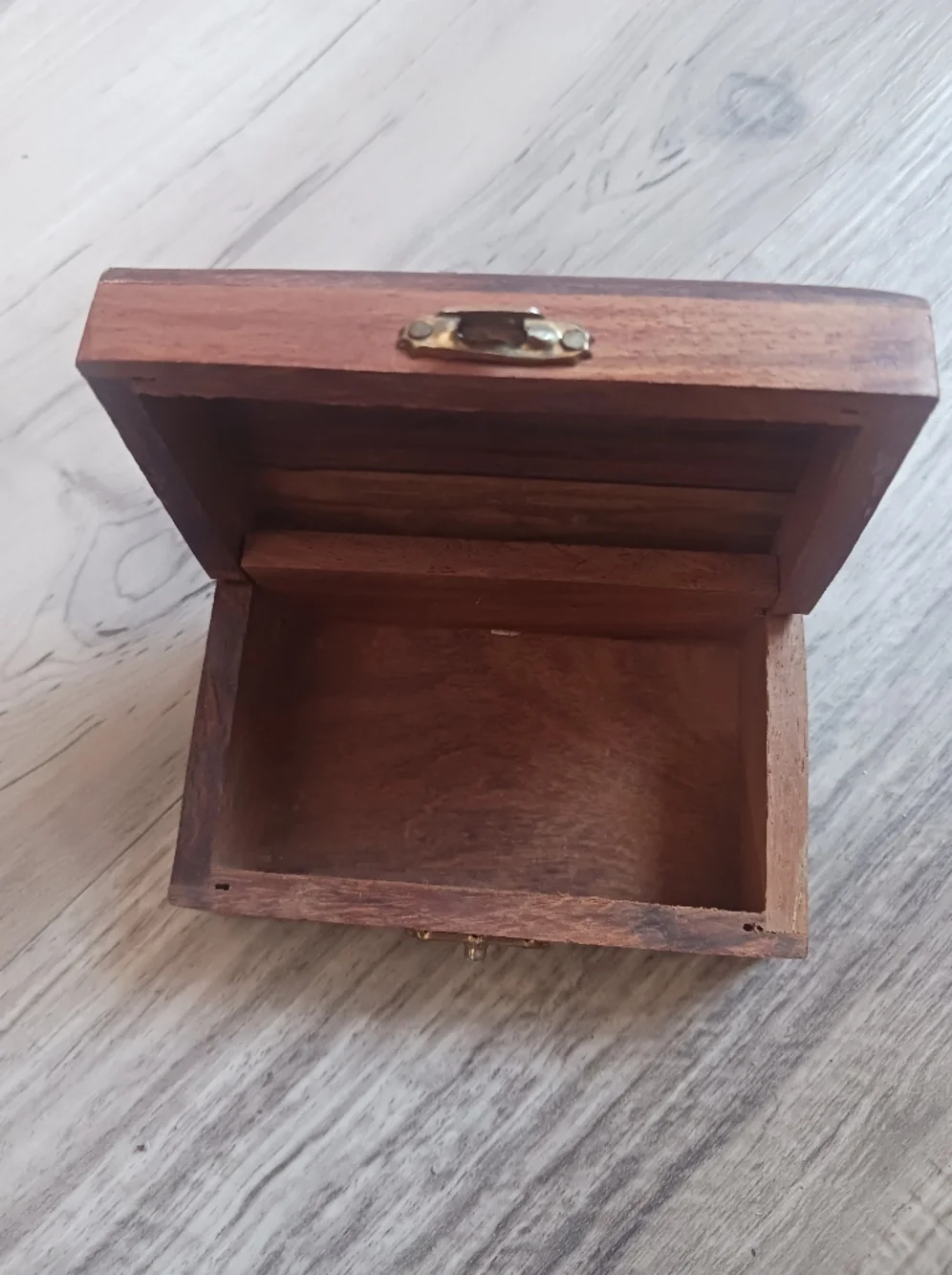 Vintage Hand-Carved Wooden Floral Trinket Box - Brown